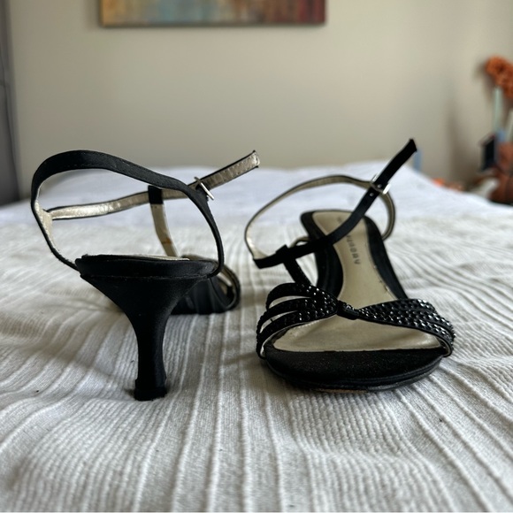 Chinese laundry size 10 kitten heels - Picture 5 of 8